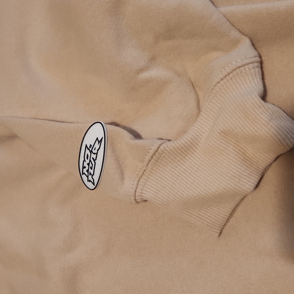 NWT No Fear x H&M Skate Kitchen Crewneck - Picture 4 of 4